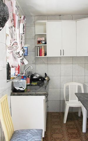 Casa à venda com 287m², 4 quartos e 2 vagasCasa 2 Cozinha