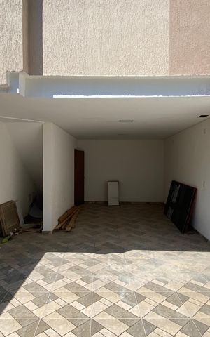 Casa à venda com 85m², 2 quartos e 2 vagas Casa à venda com 85m², 2 quartos e 2 vagasGaragem