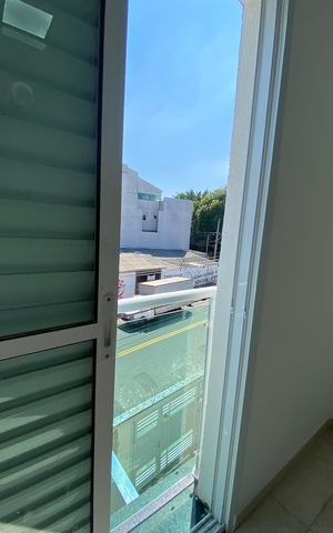 Casa à venda com 85m², 2 quartos e 2 vagas Casa à venda com 85m², 2 quartos e 2 vagasVaranda do Quarto 1