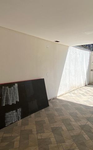 Casa à venda com 85m², 2 quartos e 2 vagas Casa à venda com 85m², 2 quartos e 2 vagasGaragem