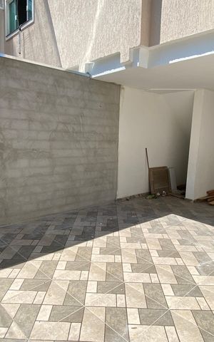 Casa à venda com 85m², 2 quartos e 2 vagas Casa à venda com 85m², 2 quartos e 2 vagasGaragem