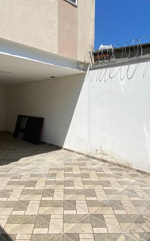 Casa à venda com 85m², 2 quartos e 2 vagas Casa à venda com 85m², 2 quartos e 2 vagasGaragem
