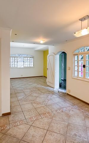 Casa para alugar com 170m², 3 quartos e 1 vaga Casa para alugar com 170m², 3 quartos e 1 vagaSala