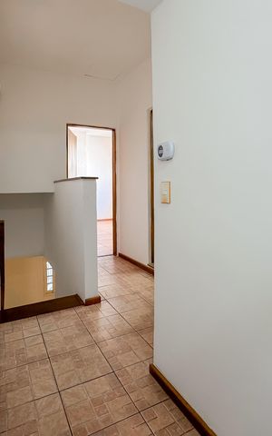 Casa para alugar com 170m², 3 quartos e 1 vaga Casa para alugar com 170m², 3 quartos e 1 vagaCorredor