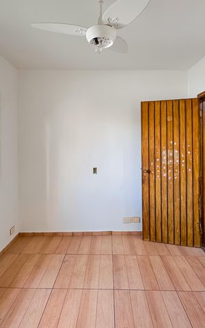 Casa para alugar com 170m², 3 quartos e 1 vaga Casa para alugar com 170m², 3 quartos e 1 vagaQuarto 2