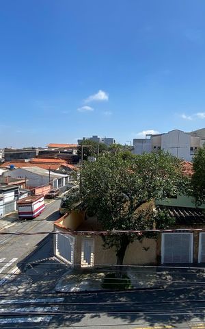 Casa para alugar com 130m², 2 quartos e 4 vagas Casa para alugar com 130m², 2 quartos e 4 vagasVista da Suíte 2