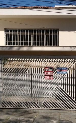 Casa à venda com 163m², 3 quartos e 5 vagas Casa à venda com 163m², 3 quartos e 5 vagasFachada