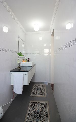 Apartamento à venda com 185m², 3 quartos e 1 vagaBanheiro da Suíte