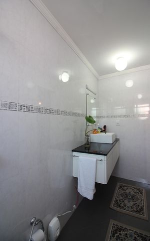 Apartamento à venda com 185m², 3 quartos e 1 vagaBanheiro da Suíte