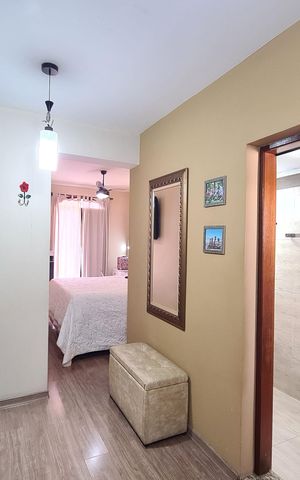 Casa à venda com 250m², 3 quartos e 2 vagas Casa à venda com 250m², 3 quartos e 2 vagasCloset da suíte