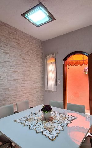 Casa à venda com 250m², 3 quartos e 2 vagas Casa à venda com 250m², 3 quartos e 2 vagasSala de Jantar