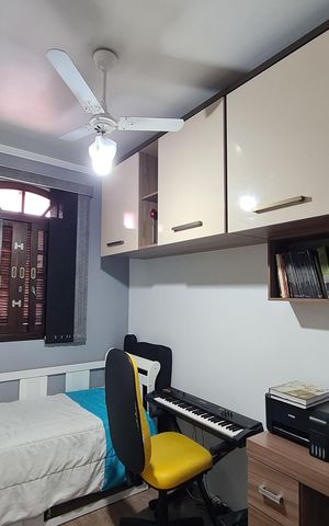 Casa à venda com 250m², 3 quartos e 2 vagas Casa à venda com 250m², 3 quartos e 2 vagasQuarto 2