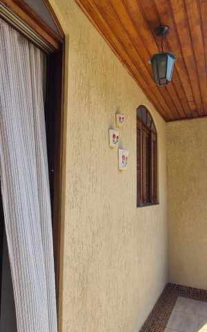 Casa à venda com 250m², 3 quartos e 2 vagas Casa à venda com 250m², 3 quartos e 2 vagasVaranda da Suíte
