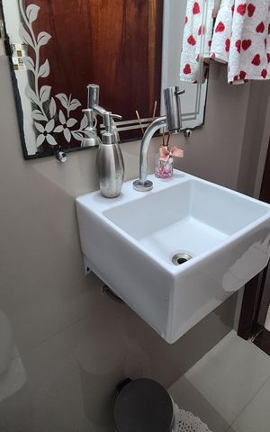 Casa à venda com 250m², 3 quartos e 2 vagas Casa à venda com 250m², 3 quartos e 2 vagasLavabo Sala