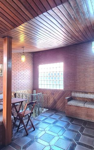Casa à venda com 250m², 3 quartos e 2 vagas Casa à venda com 250m², 3 quartos e 2 vagasChurrasqueira