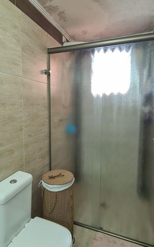 Casa à venda com 250m², 3 quartos e 2 vagas Casa à venda com 250m², 3 quartos e 2 vagasBanheiro da Suíte