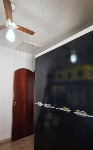 Casa à venda com 250m², 3 quartos e 2 vagas Casa à venda com 250m², 3 quartos e 2 vagasQuarto 1