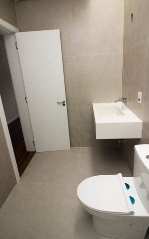Casa de condomínio à venda com 209m², 3 quartos e 2 vagas Casa de condomínio à venda com 209m², 3 quartos e 2 vagasBanheiro da Suíte 3