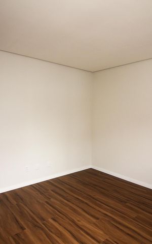 Casa de condomínio à venda com 209m², 3 quartos e 2 vagas Casa de condomínio à venda com 209m², 3 quartos e 2 vagasSuíte 2