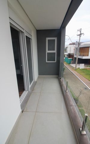 Casa de condomínio à venda com 209m², 3 quartos e 2 vagas Casa de condomínio à venda com 209m², 3 quartos e 2 vagasSacada da Suíte 1