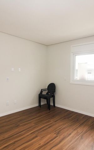 Casa de condomínio à venda com 209m², 3 quartos e 2 vagas Casa de condomínio à venda com 209m², 3 quartos e 2 vagasSuíte 2