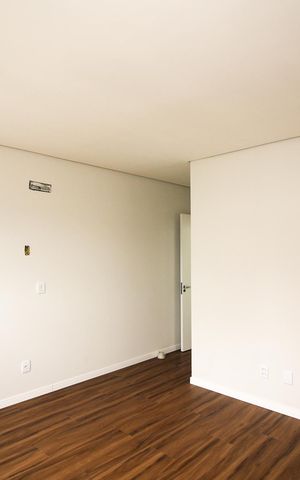 Casa de condomínio à venda com 209m², 3 quartos e 2 vagas Casa de condomínio à venda com 209m², 3 quartos e 2 vagasSuíte 2