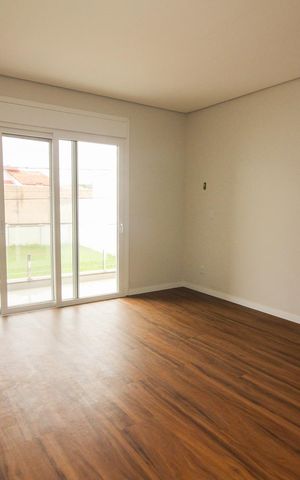 Casa de condomínio à venda com 209m², 3 quartos e 2 vagas Casa de condomínio à venda com 209m², 3 quartos e 2 vagasSuíte 1