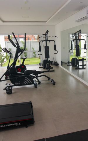 Casa de condomínio à venda com 209m², 3 quartos e 2 vagas Casa de condomínio à venda com 209m², 3 quartos e 2 vagasÁrea comum - Academia