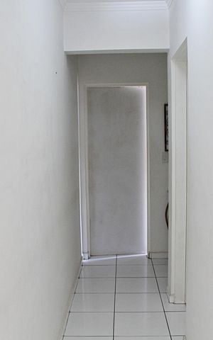 Apartamento à venda com 63m², 2 quartos e 1 vagaCorredor acesso aos Quartos e Banheiro 