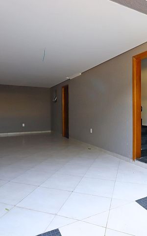 Casa à venda com 100m², 2 quartos e 2 vagasGaragem
