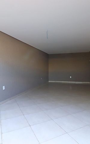 Casa à venda com 100m², 2 quartos e 2 vagasGaragem