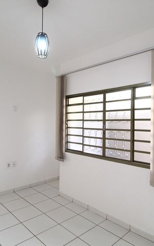 Casa para alugar com 290m², 4 quartos e 2 vagasSala