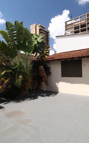 Casa para alugar com 290m², 4 quartos e 2 vagasQuintal