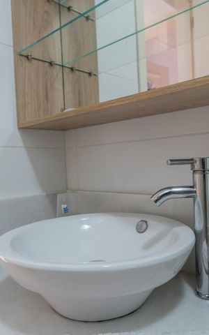 Casa de condomínio à venda com 131m², 3 quartos e 2 vagas Casa de condomínio à venda com 131m², 3 quartos e 2 vagasBanheiro Social