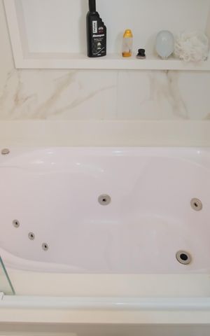 Casa à venda com 255m², 4 quartos e 2 vagasBanheiro da Suíte