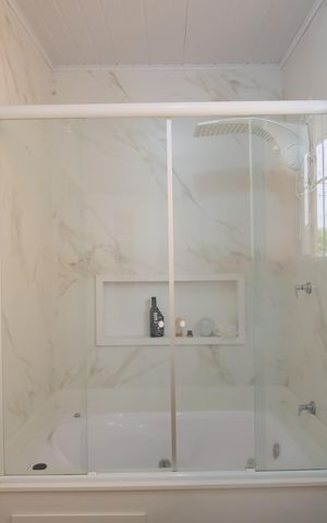 Casa à venda com 255m², 4 quartos e 2 vagasBanheiro da Suíte