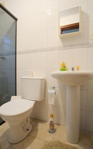 Casa à venda com 160m², 3 quartos e 1 vagaBanheiro de serviço