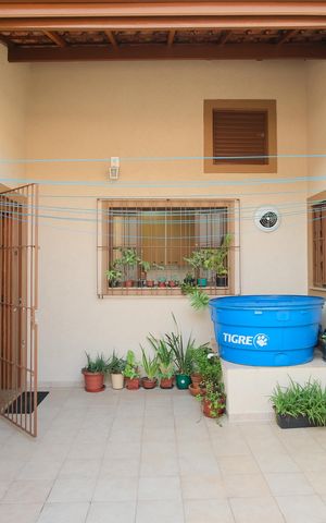 Casa à venda com 160m², 3 quartos e 1 vagaQuintal
