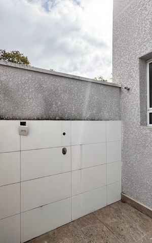 Apartamento à venda com 66m², 2 quartos e 1 vagaÁrea de Serviço Lavanderia 