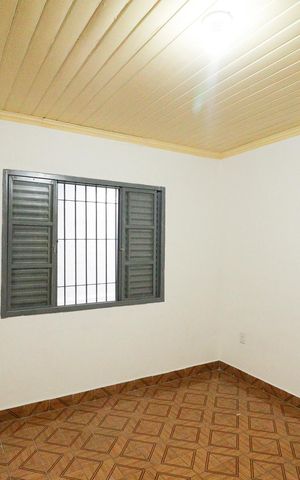 Casa à venda com 262m², 3 quartos e sem vaga Casa à venda com 262m², 3 quartos e sem vagaQuarto