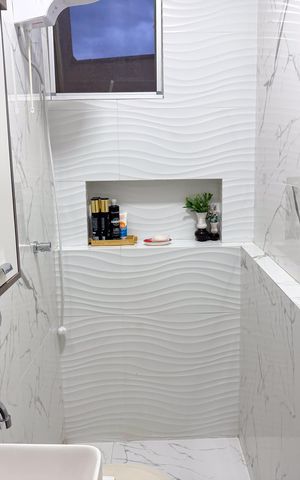Apartamento à venda com 250m², 4 quartos e 2 vagas Apartamento à venda com 250m², 4 quartos e 2 vagasBanheiro da Área Gourmet