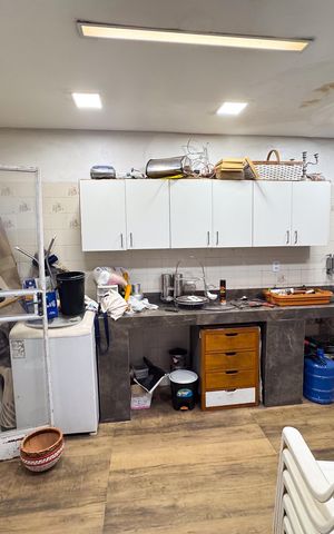 Apartamento à venda com 250m², 4 quartos e 2 vagas Apartamento à venda com 250m², 4 quartos e 2 vagasÁrea Gourmet