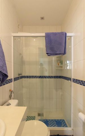 Apartamento à venda com 70m², 2 quartos e sem vaga Apartamento à venda com 70m², 2 quartos e sem vagaBanheiro social