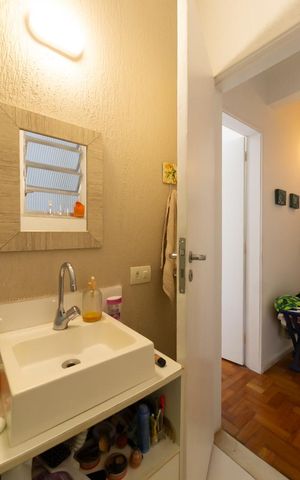 Apartamento à venda com 70m², 2 quartos e sem vaga Apartamento à venda com 70m², 2 quartos e sem vagaBanheiro da suíte