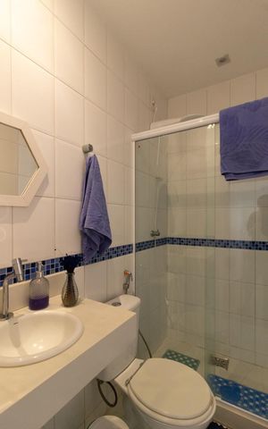 Apartamento à venda com 70m², 2 quartos e sem vaga Apartamento à venda com 70m², 2 quartos e sem vagaBanheiro social