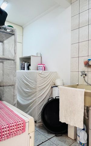 Casa à venda com 186m², 3 quartos e 2 vagas Casa à venda com 186m², 3 quartos e 2 vagasÁrea de Serviço
