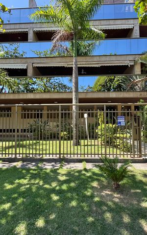 Apartamento à venda com 85m², 3 quartos e 1 vaga Apartamento à venda com 85m², 3 quartos e 1 vagaFachada