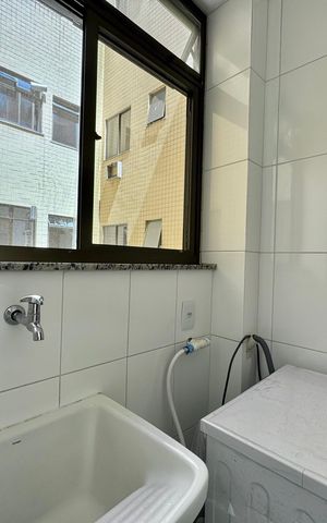Apartamento à venda com 85m², 3 quartos e 1 vaga Apartamento à venda com 85m², 3 quartos e 1 vagaCozinha e Área de Serviço