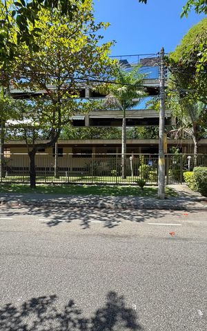 Apartamento à venda com 85m², 3 quartos e 1 vaga Apartamento à venda com 85m², 3 quartos e 1 vagaFachada