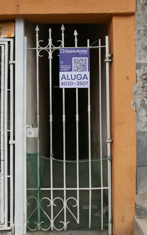 Casa para alugar com 40m², 1 quarto e sem vaga Casa para alugar com 40m², 1 quarto e sem vagaFachada